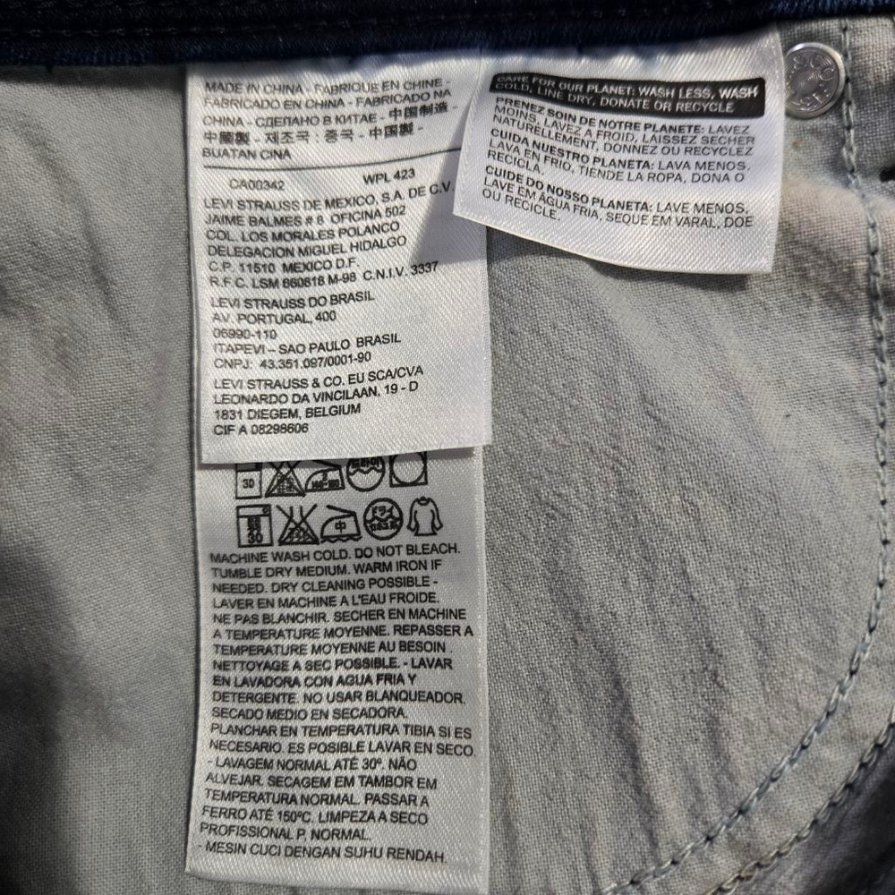 Women's Levi's Perfectly Slimming 512 Denim Skirt in Dark Blue Wash Size 6 - Picture 7 of 12